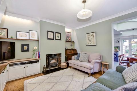 7 Primrose Gardens, Bushey, WD23 1BU