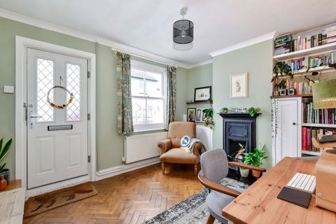 7 Primrose Gardens, Bushey, WD23 1BU