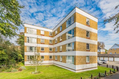 Manor Road, Teddington TW11