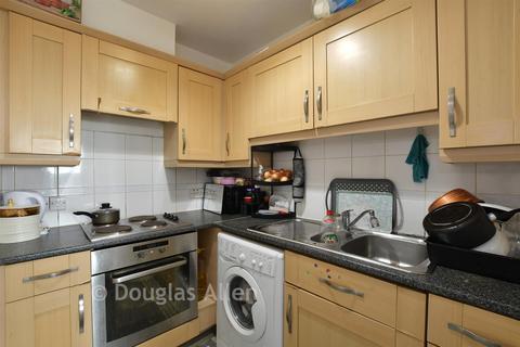 undefined, Eastern Avenue, Ilford, Essex
