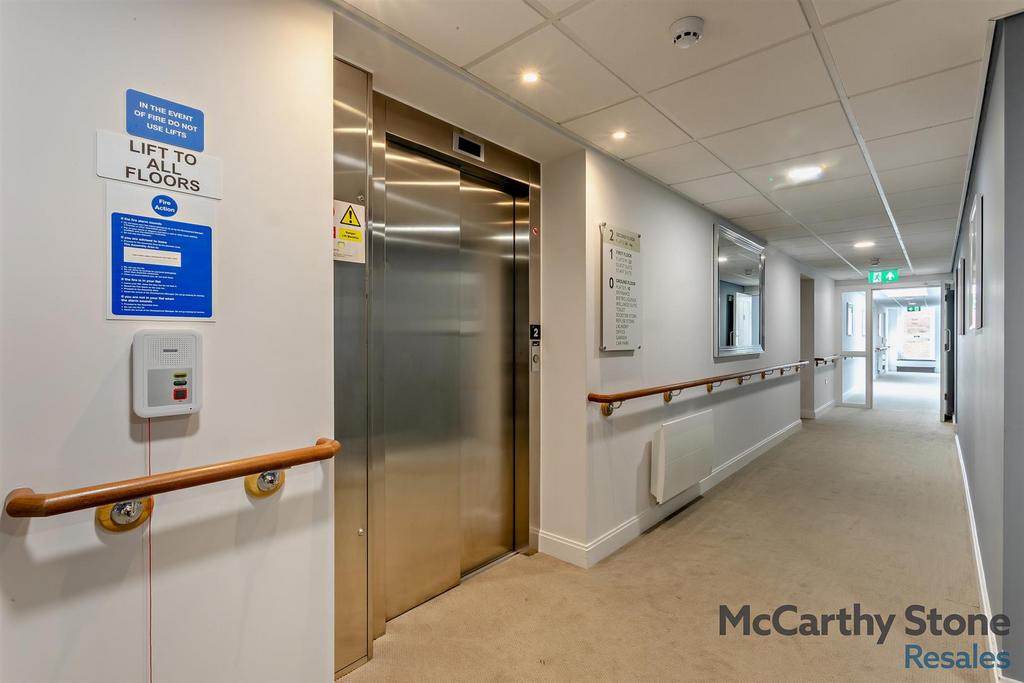 8664839-interior15-800.jpg