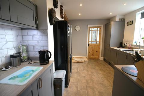 4 bedroom terraced house for sale, Beatrice Avenue, Saltash