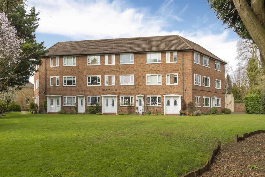 12 boleyn court ext3 L.jpg