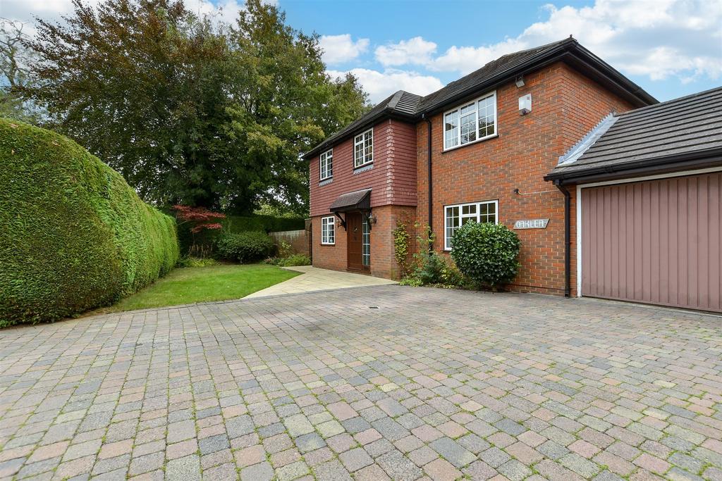 Driveway/Parking