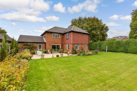 4 bedroom detached house for sale, Copthill Lane, Kingswood KT20