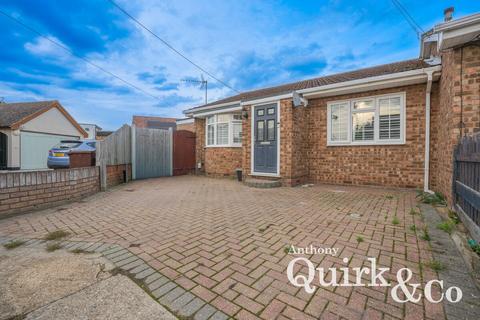 3 bedroom semi-detached bungalow for sale, Woodhurst Road, Canvey Island, SS8
