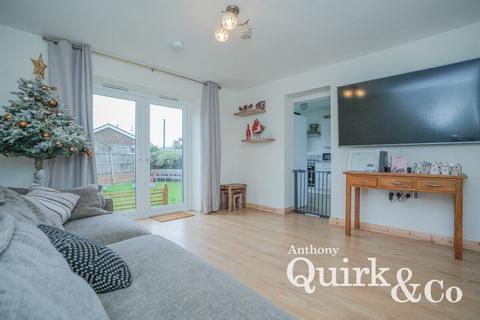 3 bedroom semi-detached bungalow for sale, Woodhurst Road, Canvey Island, SS8