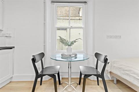 Studio to rent, St Petersburgh Pl, London W2