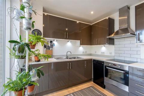 2 bedroom flat for sale, Rolling Mills Mews, London E14