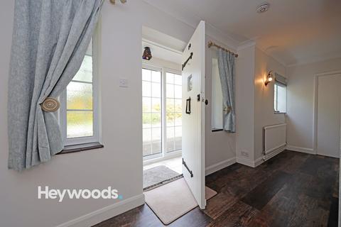 3 bedroom detached house for sale, Dulverton Avenue, Westlands, Newcastle-under-Lyme, Staffordshire