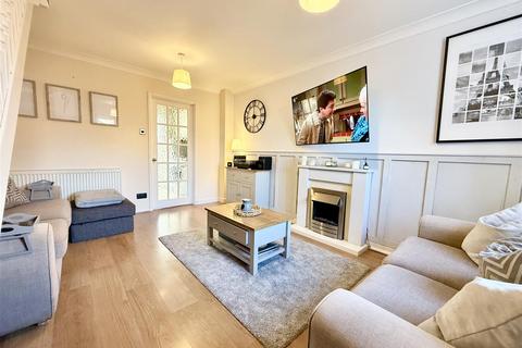 2 bedroom semi-detached house for sale, Falklands Close, Swindon, Dudley