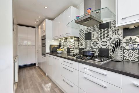 4 bedroom semi-detached house for sale, Popes Road, Abbots Langley WD5