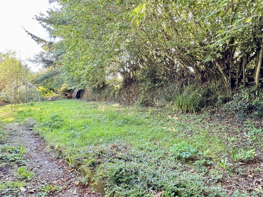 Detached Garden