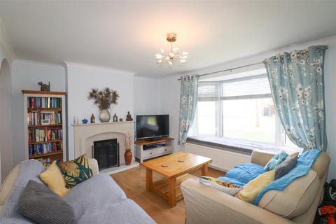 undefined, Harvey Road, Farnborough GU14