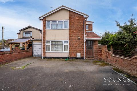 4 bedroom detached house for sale, Mornington Road, Canvey Island, SS8