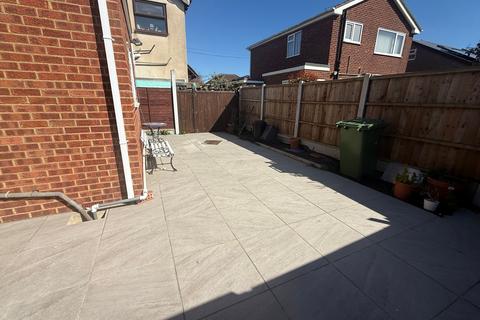 4 bedroom detached house for sale, Mornington Road, Canvey Island, SS8