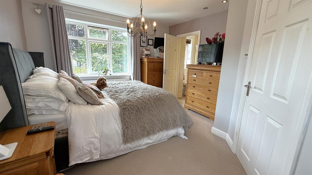 Bedroom.JPG