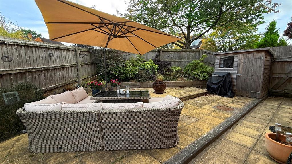 Garden somer.jpg