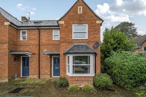undefined, Newbury,  Berkshire,  RG14