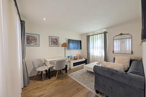 undefined, Kilross Road, Feltham, TW14