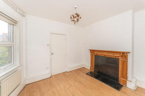 undefined, Gladstone Avenue, Wood Green, N22