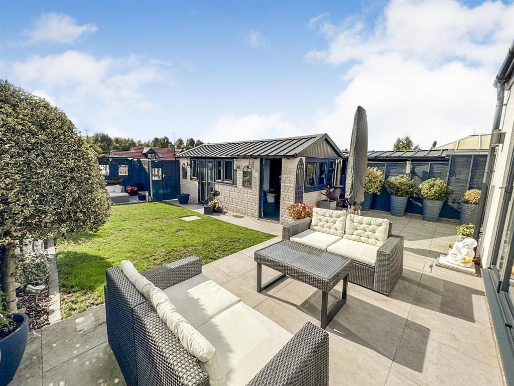 Thumbnail image0 (1).jpg