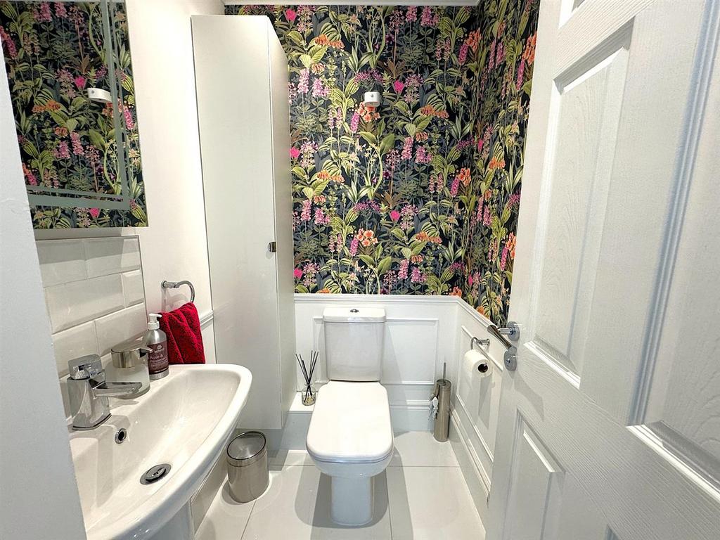 Thumbnail image0 (8).jpg