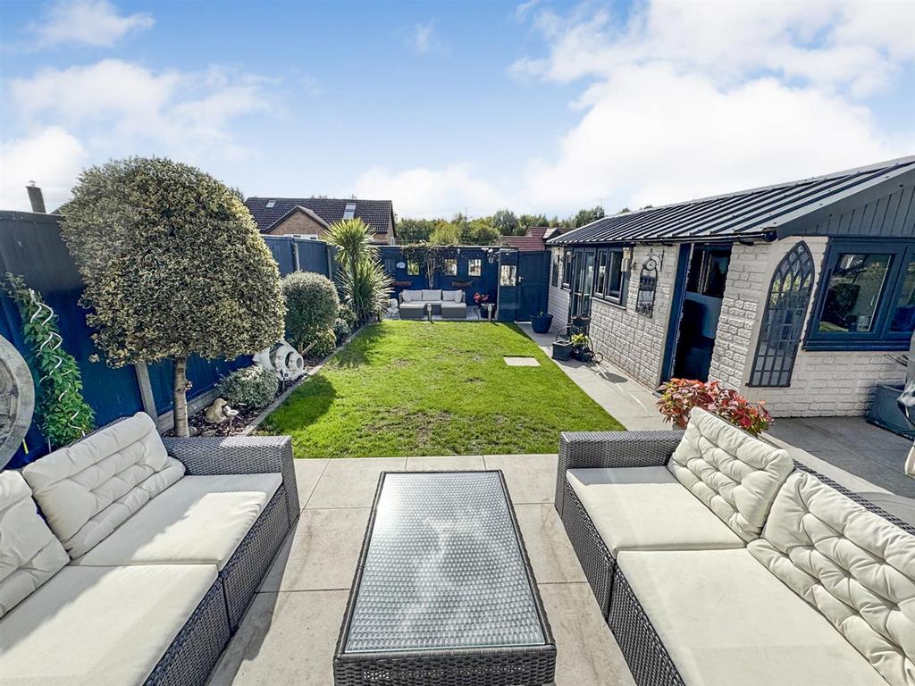 Thumbnail image4 (1).jpg