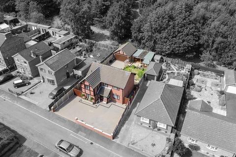 Springwood Street, Chesterfield S42