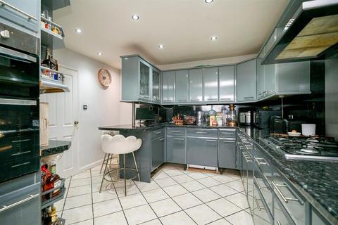3 bedroom detached house for sale, Sycamore Approach, Croxley Green