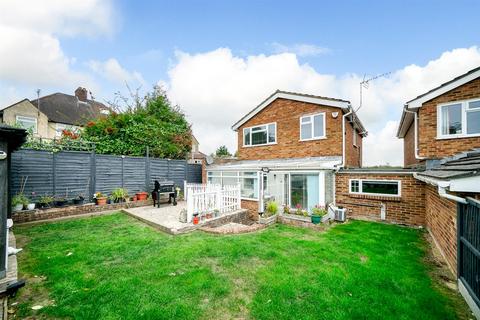 3 bedroom detached house for sale, Sycamore Approach, Croxley Green