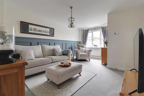 undefined, James Sleeman Close, Great Oldbury, Stonehouse
