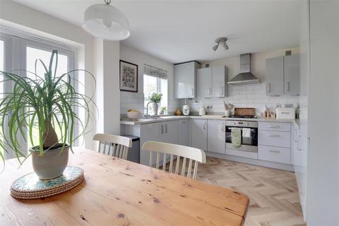 undefined, James Sleeman Close, Great Oldbury, Stonehouse