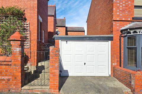 4 bedroom semi-detached house for sale, Oakhurst Road, Shropshire SY11