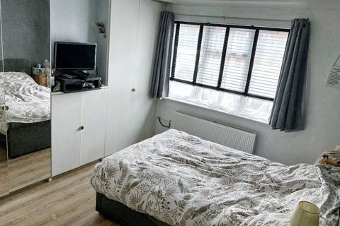 undefined, Tollgate Road, London, E16