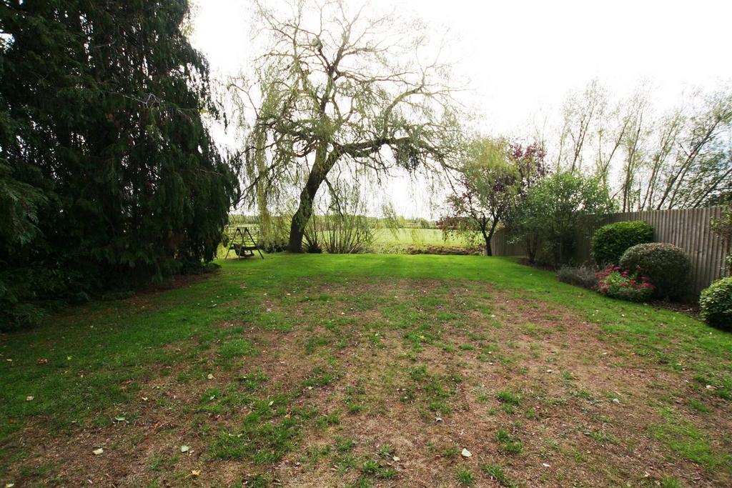 Theoldcoachhouse,garden1.JPG