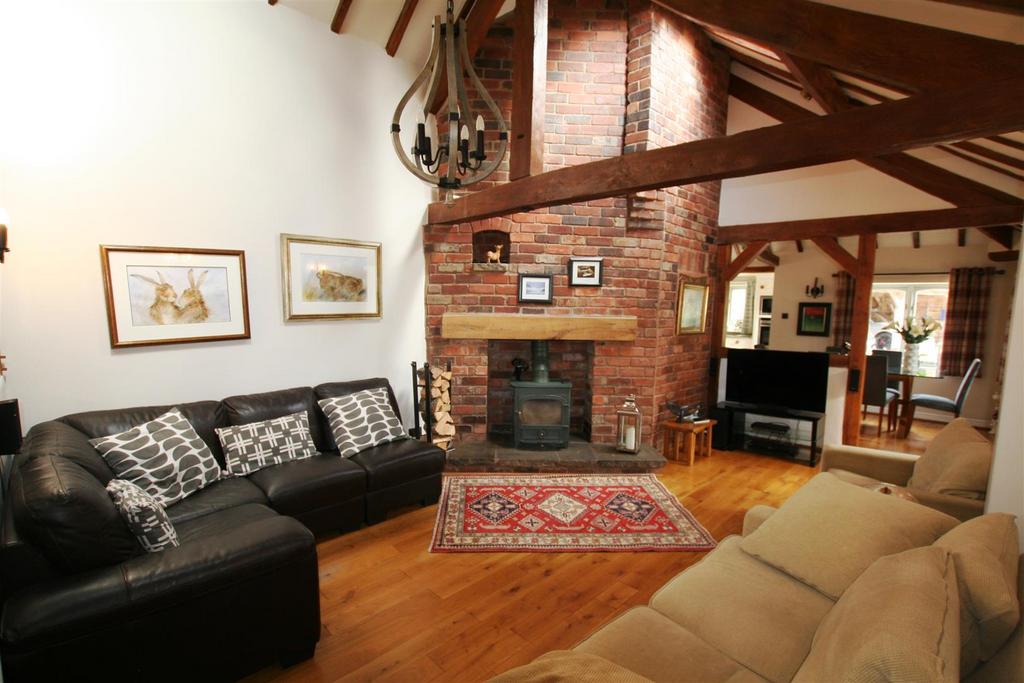 Theoldcoachhouse,lounge1.JPG