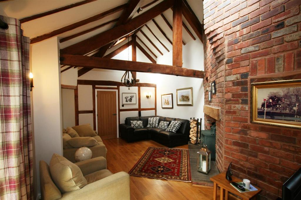 Theoldcoachhouse,lounge2.JPG