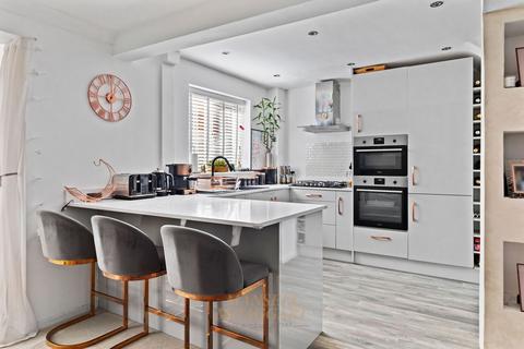 undefined, Ifield Drive, Crawley RH11