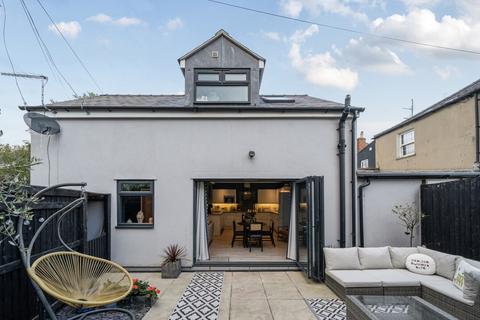 2 bedroom detached house for sale, Casino Place, Cheltenham, Gloucestershire