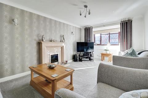 5 bedroom detached house for sale, Hall Drive, Alsager