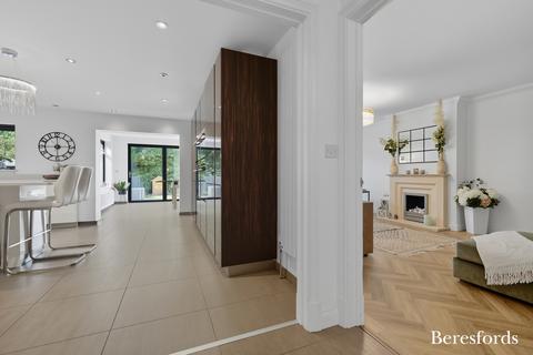 5 bedroom detached house for sale, Shelley Road, Hutton, CM13