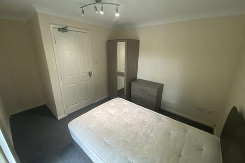 undefined, Rm 4, Brookfurlong, Ravensthorpe, PE3 7LQ