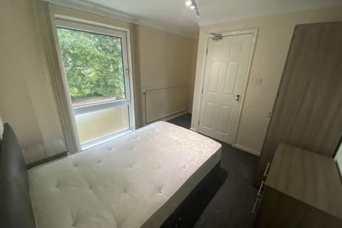 undefined, Rm 4, Brookfurlong, Ravensthorpe, PE3 7LQ