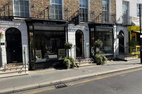 Retail property (high street) to rent, 4-5 Beauchamp Pl London SW3 1NG