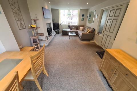 3 bedroom semi-detached house for sale, Ashdale Crescent, Droylsden
