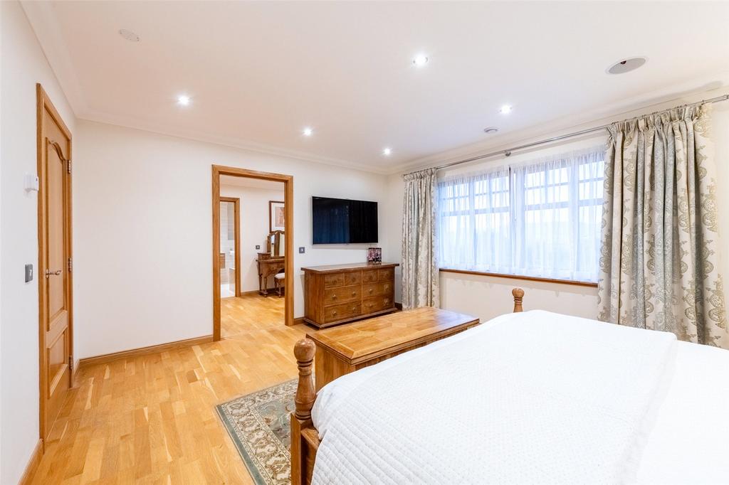 Reidford Gardens 16