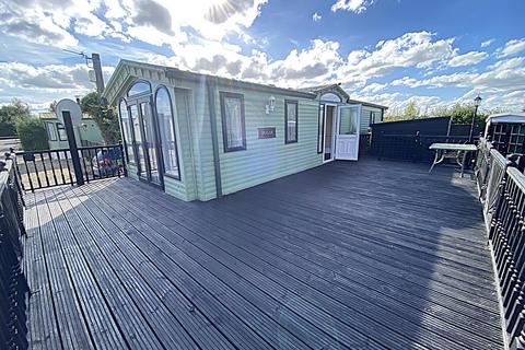 2 bedroom mobile home for sale, Heron Orchard Holiday Park, Frostley Gate