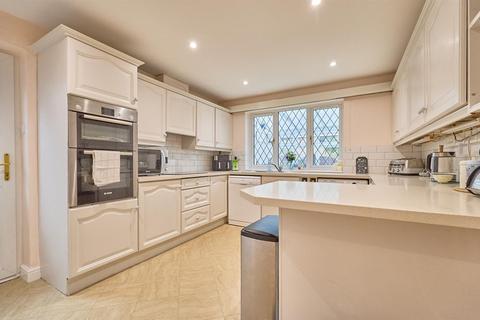 4 bedroom detached bungalow for sale, Rugby Road, Burbage, Hinckley