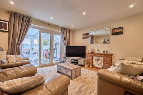 4 bedroom detached bungalow for sale, Rugby Road, Burbage, Hinckley